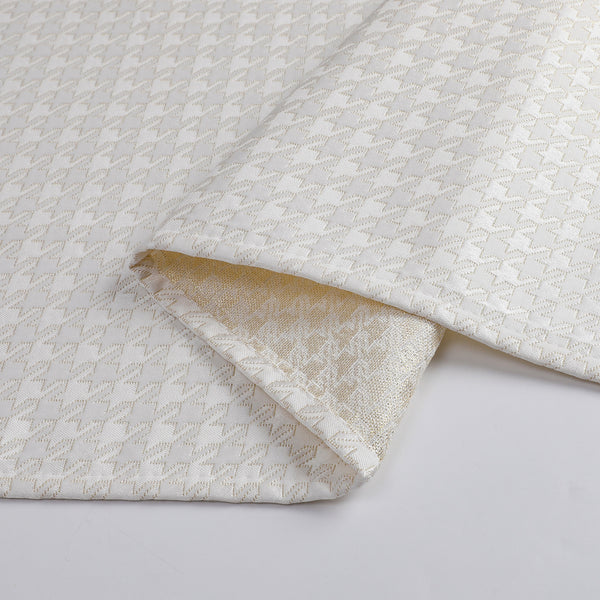 Jacquard White Gold Houndstooth Tablecloth